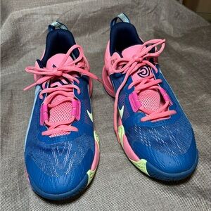 Nike Kids' Giannis Immortality 2 Basketball Sneaker Size 7Y Hot Punch